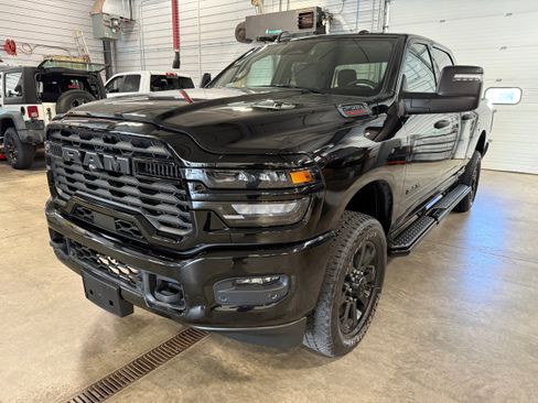 Certified 2025 RAM 2500 Big Horn AWD/4WD image 41