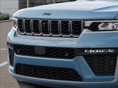 New 2026 Jeep Grand Cherokee L Limited image 11