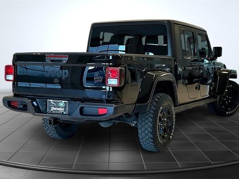 Used 2022 Jeep Gladiator Willys image 13