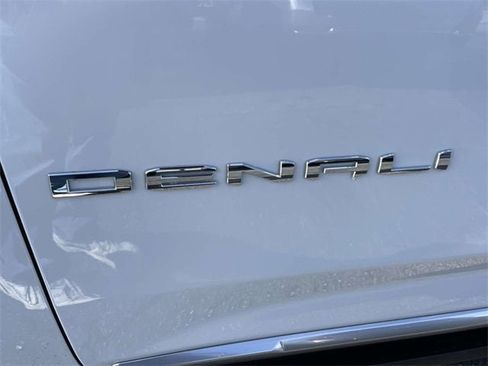 New 2026 GMC Yukon Denali w/ Sun & Power Step Package image 7