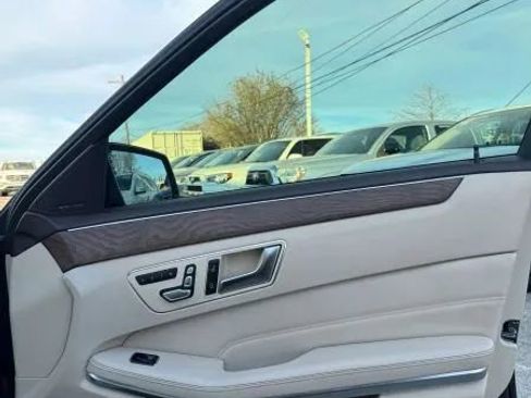 Used 2014 Mercedes-Benz E 250 BlueTEC 4MATIC Sedan image 23