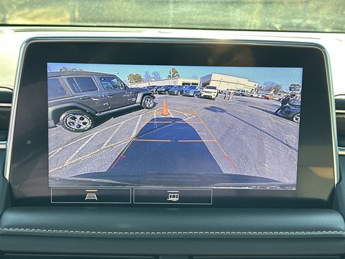 Used 2021 GMC Yukon AT4 w/ Rear Media and Nav Package image 32