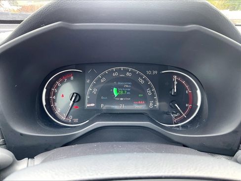 Used 2025 Toyota RAV4 XLE AWD/4WD image 25