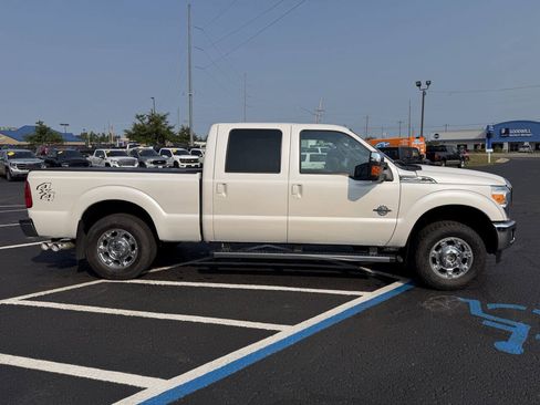 Used 2016 Ford F250 Lariat w/ Lariat Ultimate Package AWD/4WD image 6