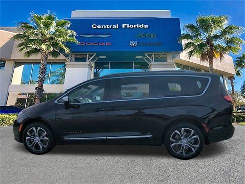 New 2026 Chrysler Pacifica Pinnacle w/ Trailer Tow Group image 8
