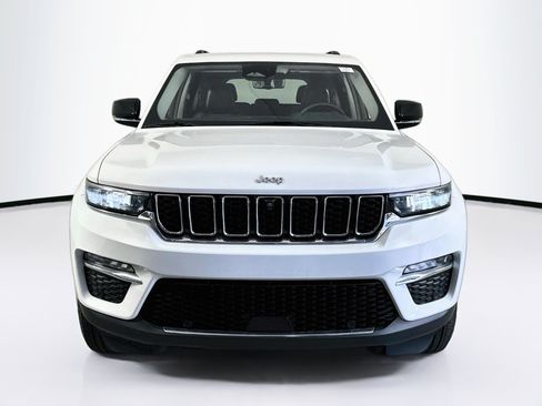 Used 2023 Jeep Grand Cherokee Limited w/ Luxury Tech Group II AWD/4WD image 2