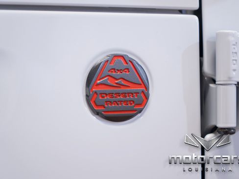 Used 2020 Jeep Gladiator Mojave image 12