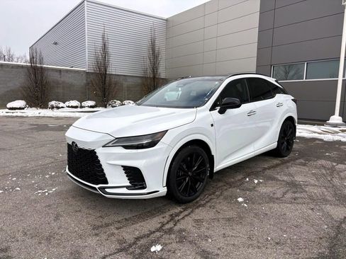 Used 2024 Lexus RX 500h F Sport image 3