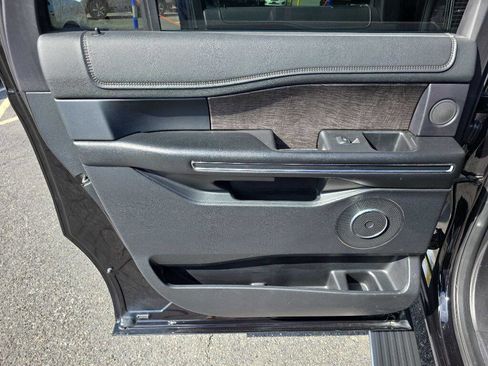 Used 2019 Ford Expedition Max Limited image 23