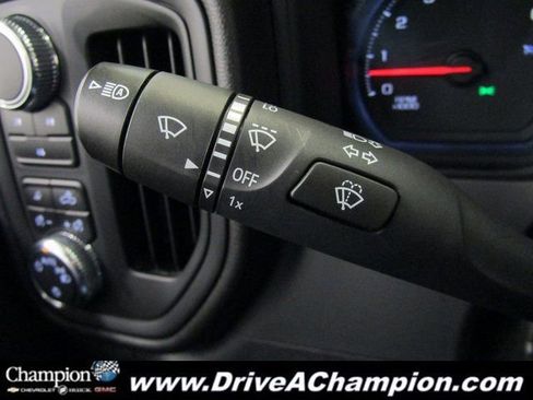 Used 2024 GMC Sierra 2500 Pro w/ Convenience Package image 23