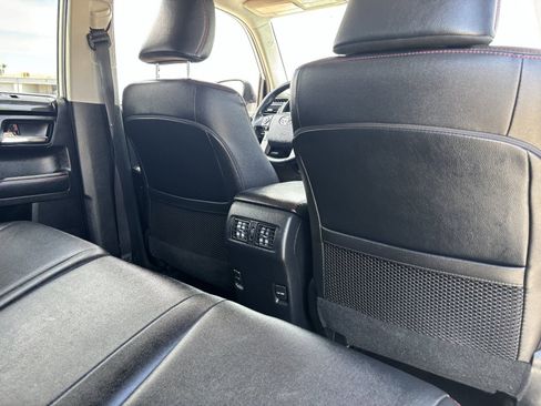 Used 2019 Toyota 4Runner TRD Off-Road Premium AWD/4WD image 14