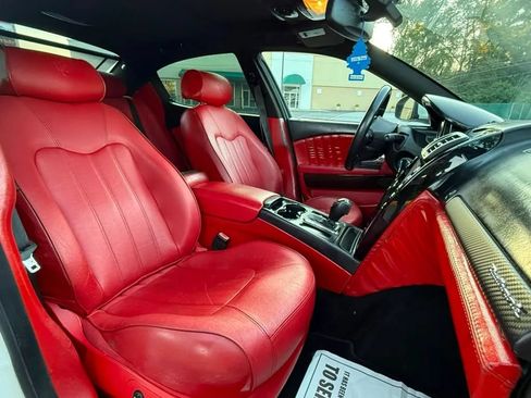 Used 2011 Maserati Quattroporte RWD image 16