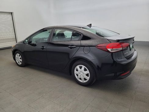 Used 2017 Kia Forte LX FWD image 3