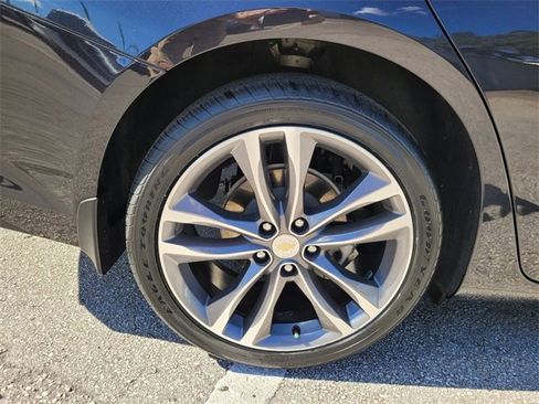 Used 2022 Chevrolet Malibu Premier image 22