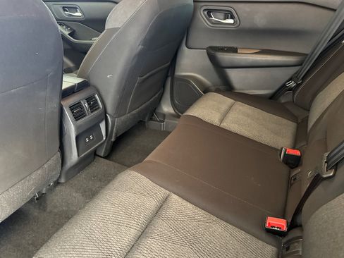 Used 2025 Nissan Rogue SV AWD/4WD image 27