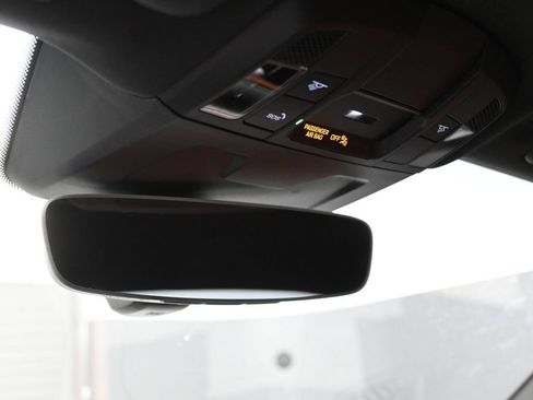 Certified 2025 Porsche 911 Carrera RWD image 16