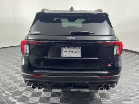 Used 2025 Ford Explorer ST AWD/4WD image 5