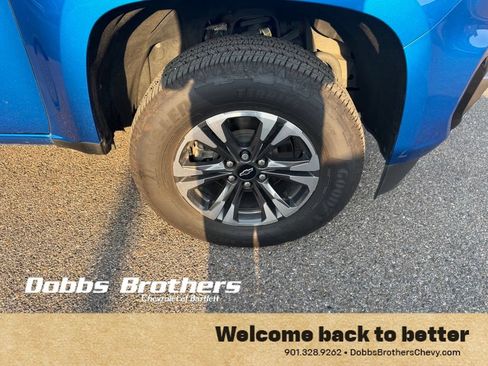 Used 2021 Chevrolet Colorado Z71 AWD/4WD image 12