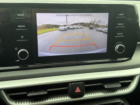 Used 2022 Kia K5 LX image 26