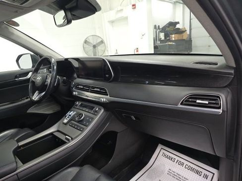 Used 2021 Hyundai Palisade Limited image 30