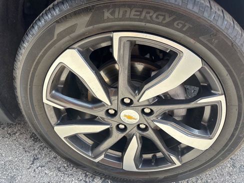 Used 2022 Chevrolet Equinox Premier AWD/4WD image 10