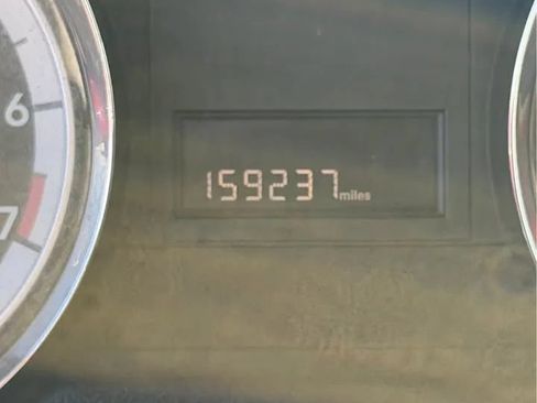 Used 2014 Dodge Grand Caravan SXT FWD image 12