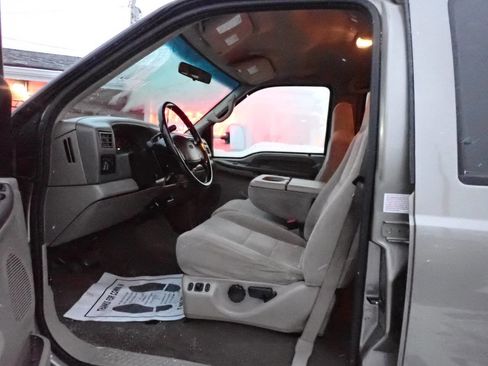 Used 2002 Ford F350 XLT image 7