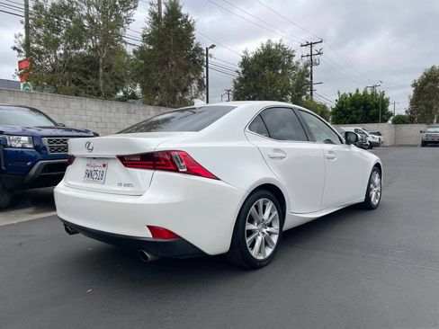 Used 2015 Lexus IS 250 RWD image 2