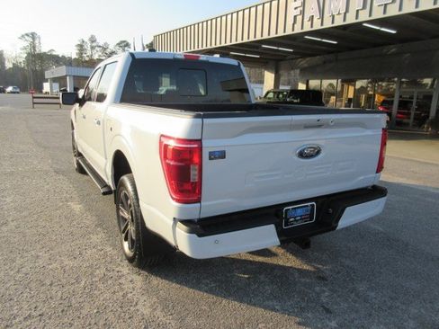 Used 2022 Ford F150 XLT w/ Equipment Group 302A High AWD/4WD image 3