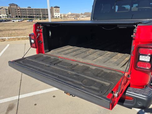 Used 2020 Jeep Gladiator Rubicon image 31