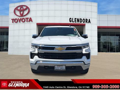 Used 2025 Chevrolet Silverado 1500 LT AWD/4WD image 3