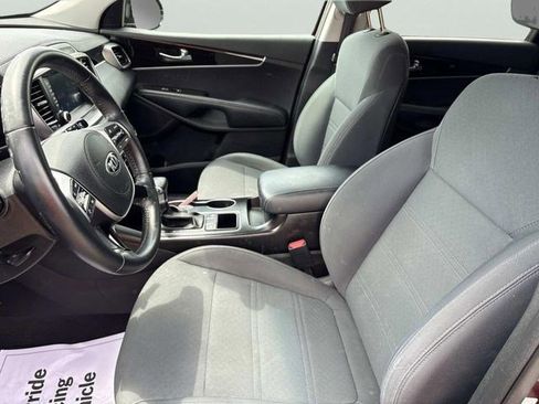 Used 2020 Kia Sorento LX w/ LX I4 Convenience Package FWD image 22