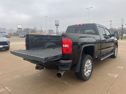 Used 2018 GMC Sierra 2500 Denali image 5