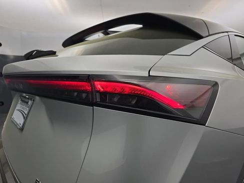 Used 2023 Nissan Ariya FWD image 19