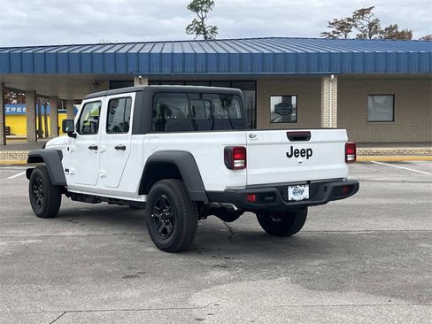 New 2026 Jeep Gladiator Sport image 3
