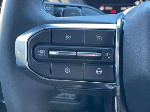 New 2026 GMC Yukon XL Denali w/ Advanced Technology Package AWD/4WD image 8