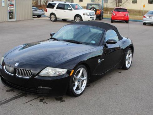 Used 2006 BMW Z4 3.0i RWD image 1