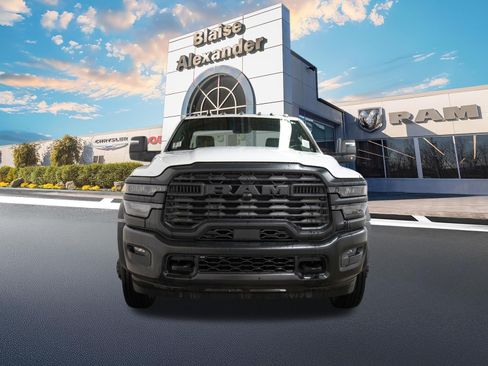 New 2026 RAM 5500 Tradesman AWD/4WD image 9