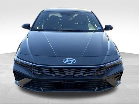 New 2026 Hyundai Elantra SEL Sport Premium FWD image 8