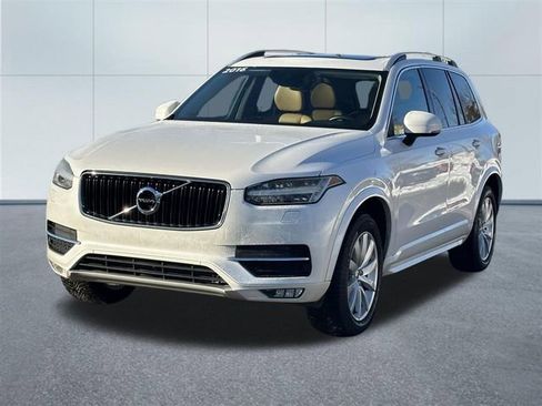 Used 2016 Volvo XC90 T6 Momentum image 9