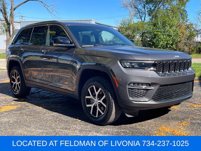 Used 2024 Jeep Grand Cherokee Limited AWD/4WD image 7