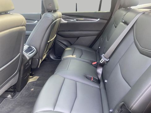 Used 2023 Cadillac XT6 Sport AWD/4WD image 4