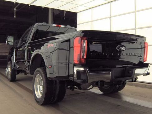 Used 2026 Ford F450 XLT w/ FX4 Off-Road Package AWD/4WD image 3