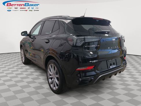 Used 2024 Buick Encore GX Avenir w/ Avenir Technology Package FWD image 7