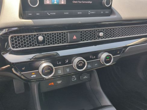 Used 2024 Honda Civic EX image 17