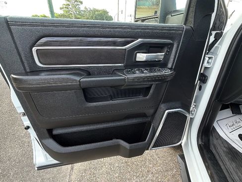 Used 2024 RAM 3500 Laramie w/ Night Edition AWD/4WD image 15