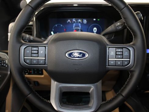 New 2026 Ford F250 Lariat w/ Chrome Package image 37