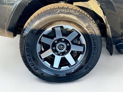 Used 2024 Toyota 4Runner TRD Off-Road image 31