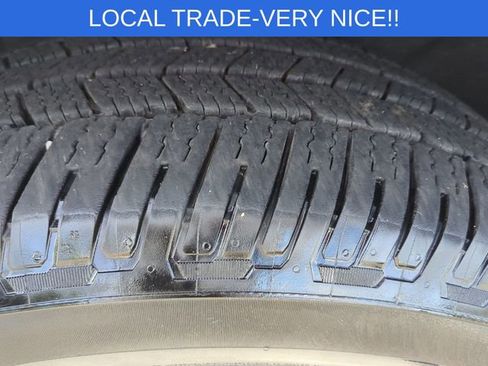 Used 2023 GMC Yukon Denali AWD/4WD image 11