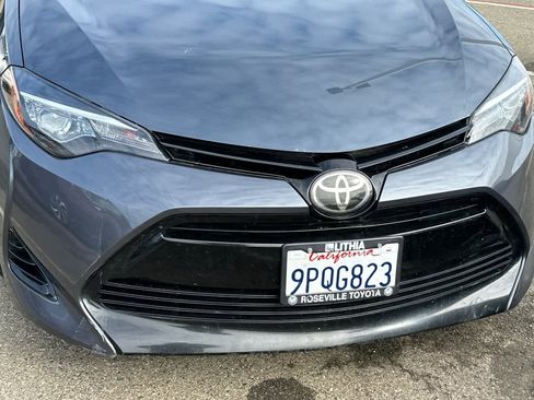 Certified 2018 Toyota Corolla L image 9